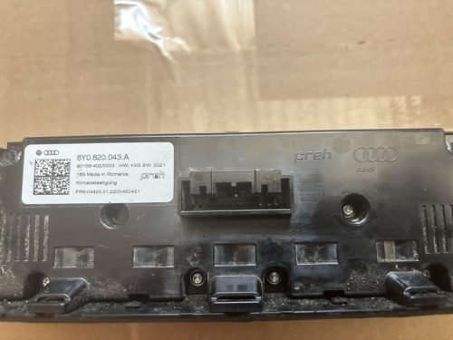Audi S3 A3 8Y klíma fűtés panel 8Y0820043A