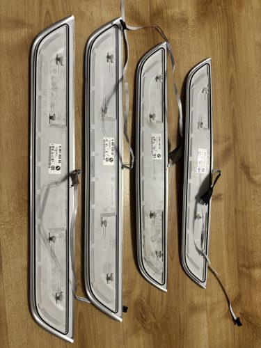 BMW 7 G11 M-Packet belső küszöb szett 8061044 8061043