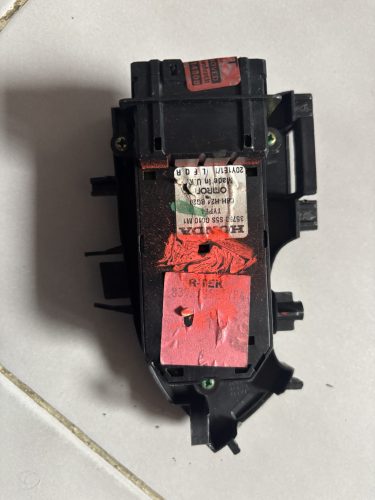 Honda Civic VII bal első ablakemelő kapcsoló 35750-S5S-G010-M1