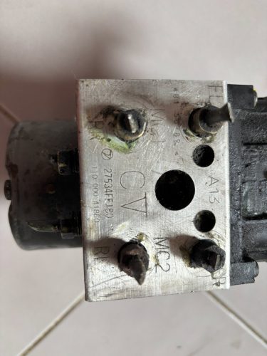 Subaru Impreza ABS kocka 27534FE180 11000041860
