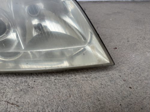 Audi A6 C5 jobb oldali halogén fényszóró, lámpa