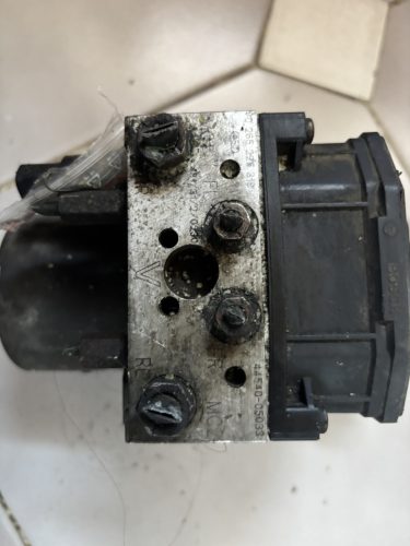 Toyota Avensis T25 ABS kocka 0265225319