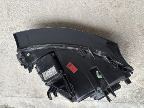 Audi A4 B8 Bi-Xenon bal fényszóró 8K0941029AM 