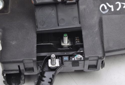 Volvo XC40 II pozitív akku saru, biztosítéktábla 32200334