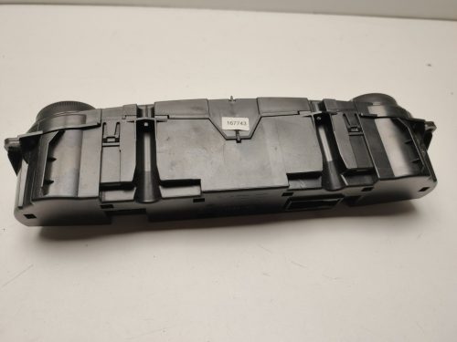 Mercedes Benz E-Osztály W211 Fűtéskapcsoló, klímapanel 2118300685