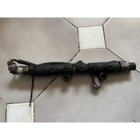 Toyota Avensis Verso 2.0 D rail cső