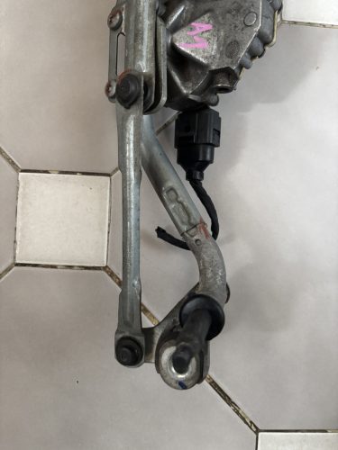 Audi A1 első ablaktörlő motor, szerkezet 8X1955119