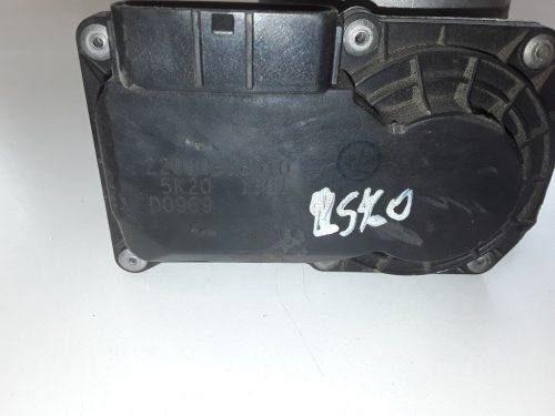 Lexus LS Fojtószelep 2203038010