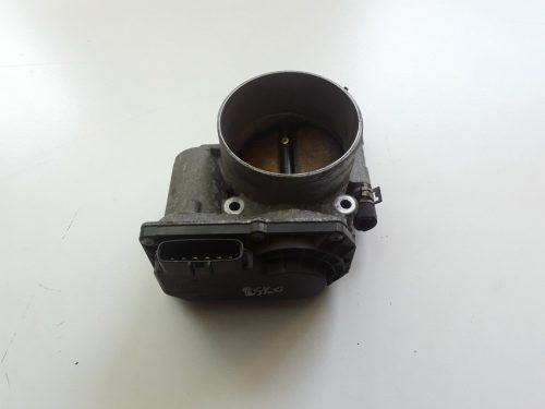 Lexus LS Fojtószelep 2203038010