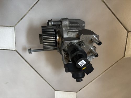 Volkswagen Seat Skoda Audi magasnyomású pumpa 04L130755E