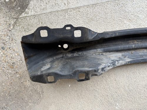 Jaguar XE, XF hátsó lökhárító merevítő GX7317B892AB