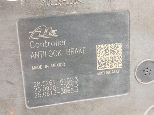 Jeep Grand Cherokee III ABS kocka P68046200AA