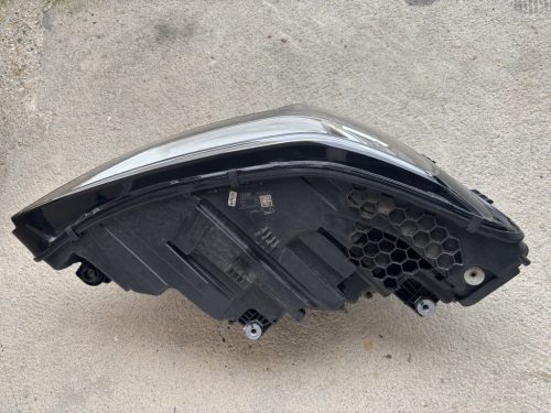 Audi e-Tron jobb oldali fényszóró 4KE941040 