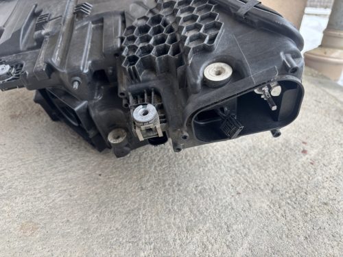Audi e-Tron jobb oldali fényszóró 4KE941040 