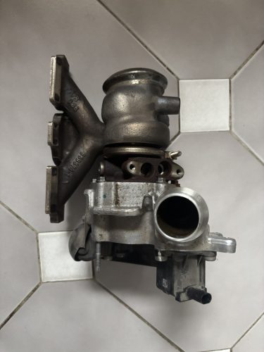 Nissan Qashqai J11 Dacia Duster 1.3 TCE turbó 144106434R A2820900280