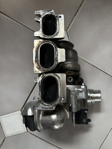 Nissan Qashqai J11 Dacia Duster 1.3 TCE turbó 144106434R A2820900280