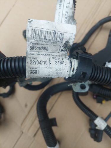 Alfa Romeo Giulietta 2.0 JTDm motortéri kábelköteg 552337370