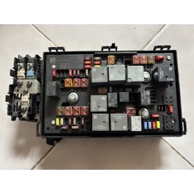 Opel Zafira C, Astra J biztosítéktábla 13368644