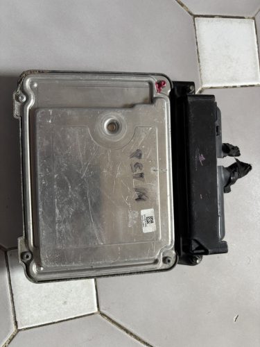 Audi A3, Volkswagen Passat B6 motorvezérlő 0281013276