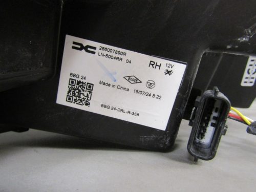 Dacia Spring LED Jobb első lámpa 266007890R