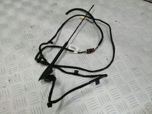 Ford Explorer V Antenna AV1T18828AA