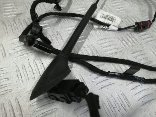 Ford Explorer V Antenna AV1T18828AA