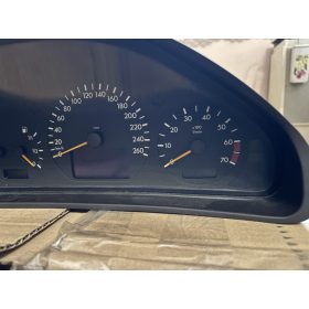 Mercedes-Benz CLK W208 km óracsoport A2085405611