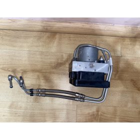 Tesla Model 3 ABS kocka 104474500B