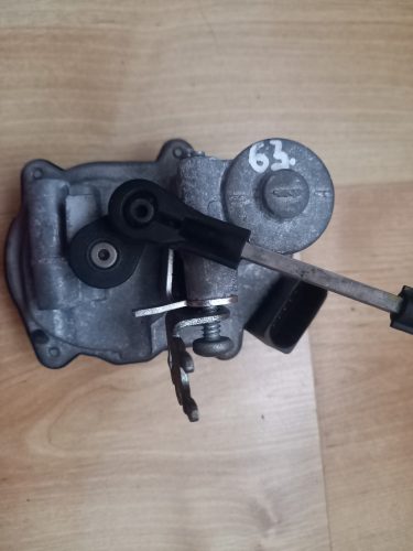 Audi A6 C6, Q7, A4 B8 szívósor állító elektronika 059129086L