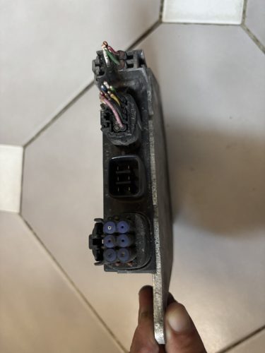 Lexus IS (XE20) 2.5 befecskendezés vezérlő 8987130030