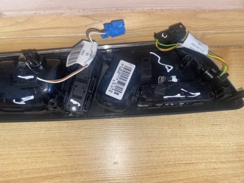 Mercedes-Benz GLE kapcsoló a1669058100