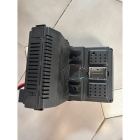 Volvo XC90 biztosítéktábla CEM modul 28087582