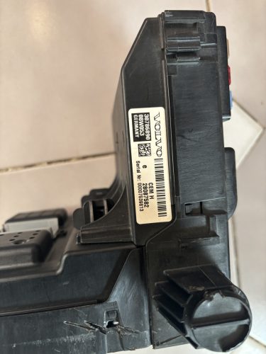 Volvo XC90 biztosítéktábla CEM modul 28087582