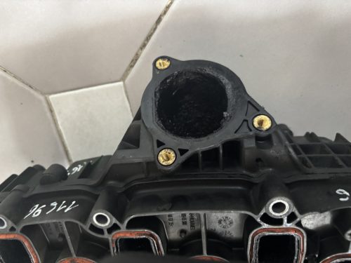 Volkswagen Passat B6, Scirocco szívósor 03L129711AG, 03L129086