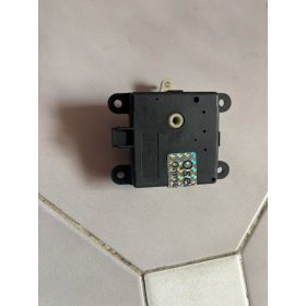 Nissan X-Trail, Murano fűtés állító motor 3J11030820