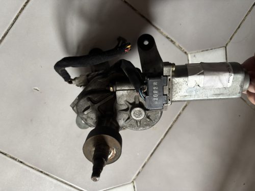 Kia Carnival, Sedona hátsó ablaktörlő motor 0K53Z67450 035111410