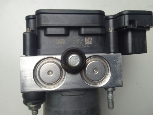 Jaguar XE ABS kocka GX7314F447AH