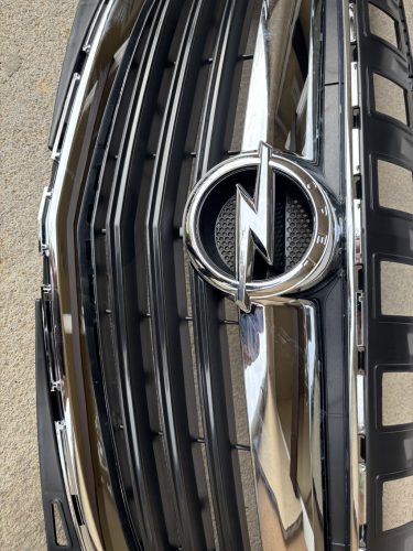 Opel Insignia A facelift hűtőrács 13475415 22787082 22787081