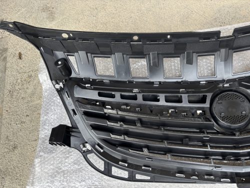 Opel Insignia A facelift hűtőrács 13475415 22787082 22787081
