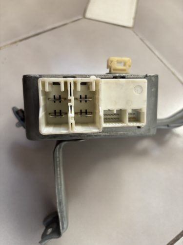 Toyota Avensis T25 kormánymű elektronika 89650-05050