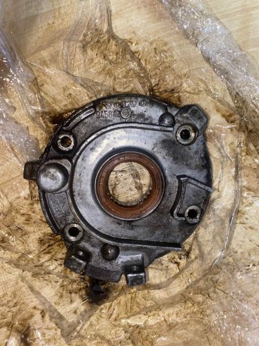 Volvo S70 S60 S80 V70 C70 XC70 9458426 olajpumpa