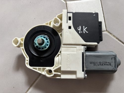 Volkswagen Passat CC bal hátsó ablakemelő motor 3C8959703B