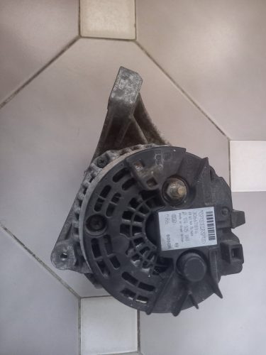 Volvo S60 S80 V70 XC70 XC90 generátor 30667894