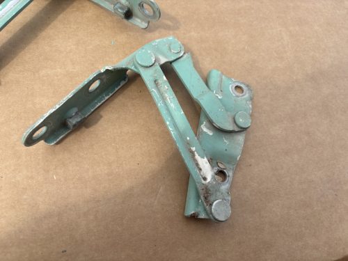 Skoda Fabia I motorháztető zsanér pár