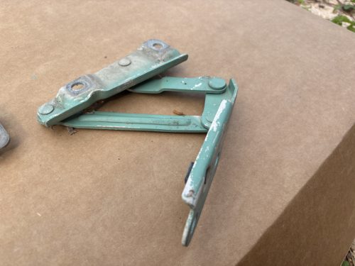 Skoda Fabia I motorháztető zsanér pár