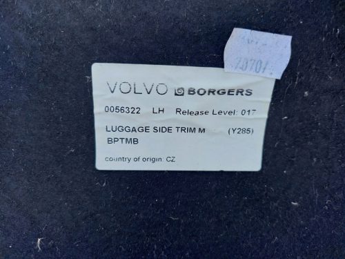 Volvo XC70 II bal oldali csomagtér kárpit