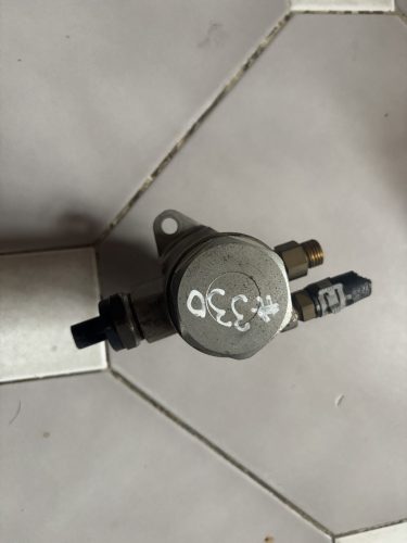 Volkswagen Golf VI, Passat B7 magasnyomású pumpa 03C127026E