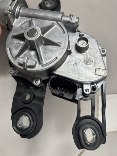 Volkswagen Golf VII hátsó ablaktörlő motor 5G0955711A