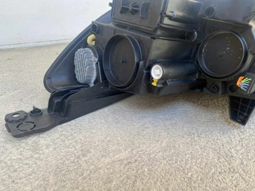 Opel Grandland X jobb első fényszóró YP00162680
