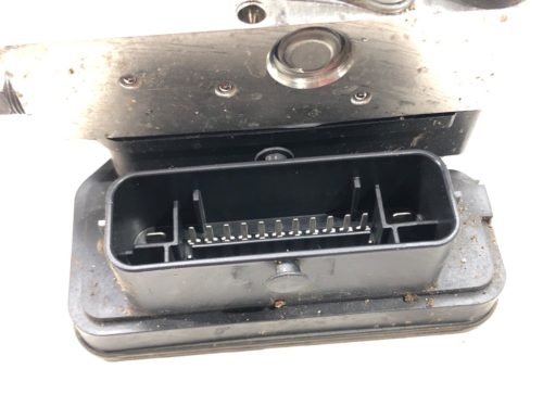 Renault Clio V ABS kocka 476604695R